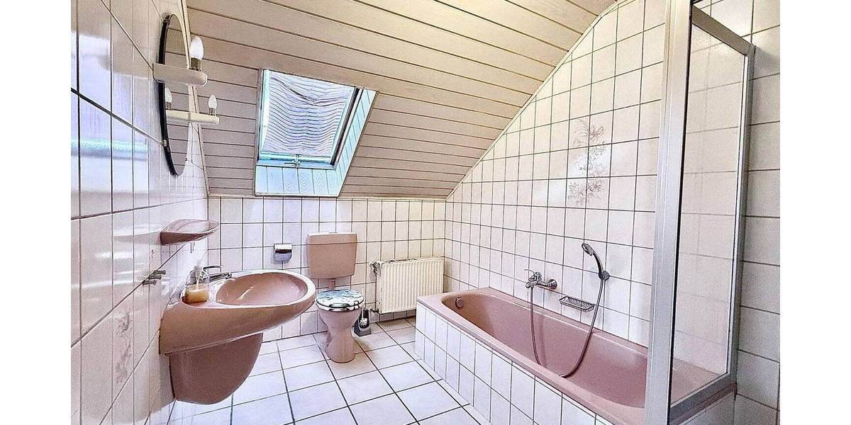 Einfamilienhaus Burbach Holzhausen - 8 Zimmer, 130 m&sup2;, 319.000&euro; | Angebot:26790503