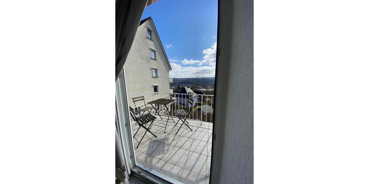 Erdgeschoßwohnung Siegen - 3 Zimmer, 85 m&sup2;, 892&euro; | Angebot:25891434