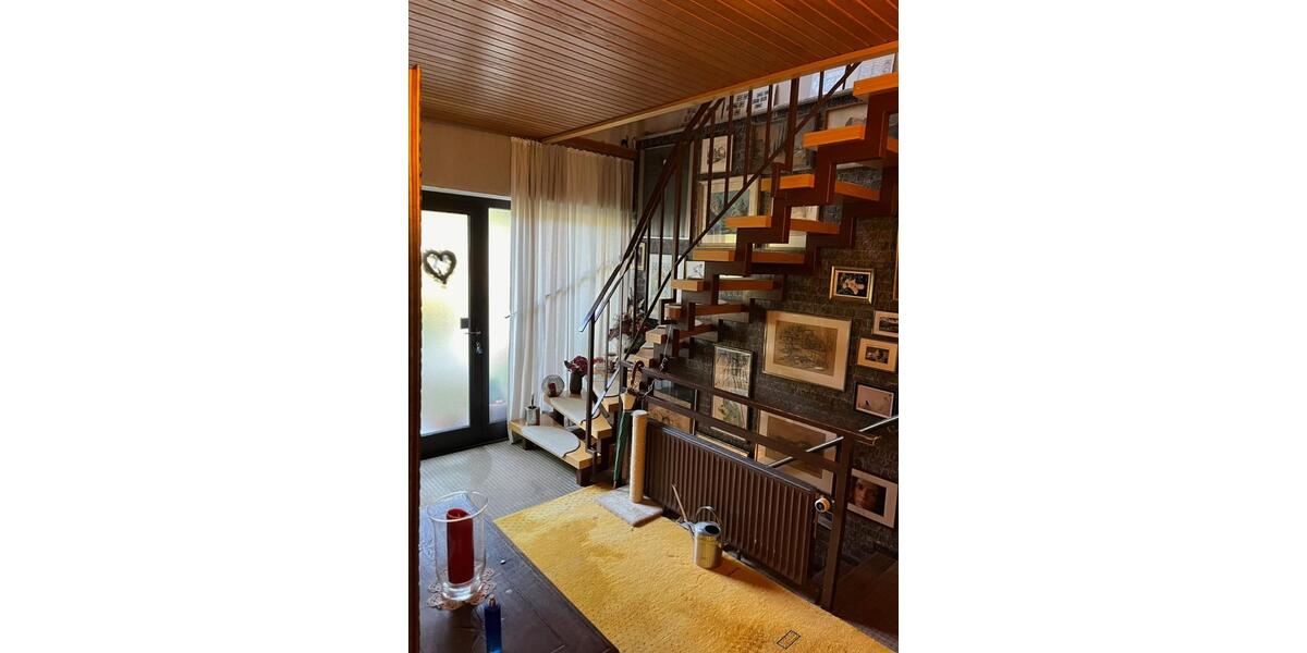 Etagenwohnung Siegen Kaan-Marienborn - 3 Zimmer, 120 m&sup2;, 1.050&euro; | Angebot:25942432