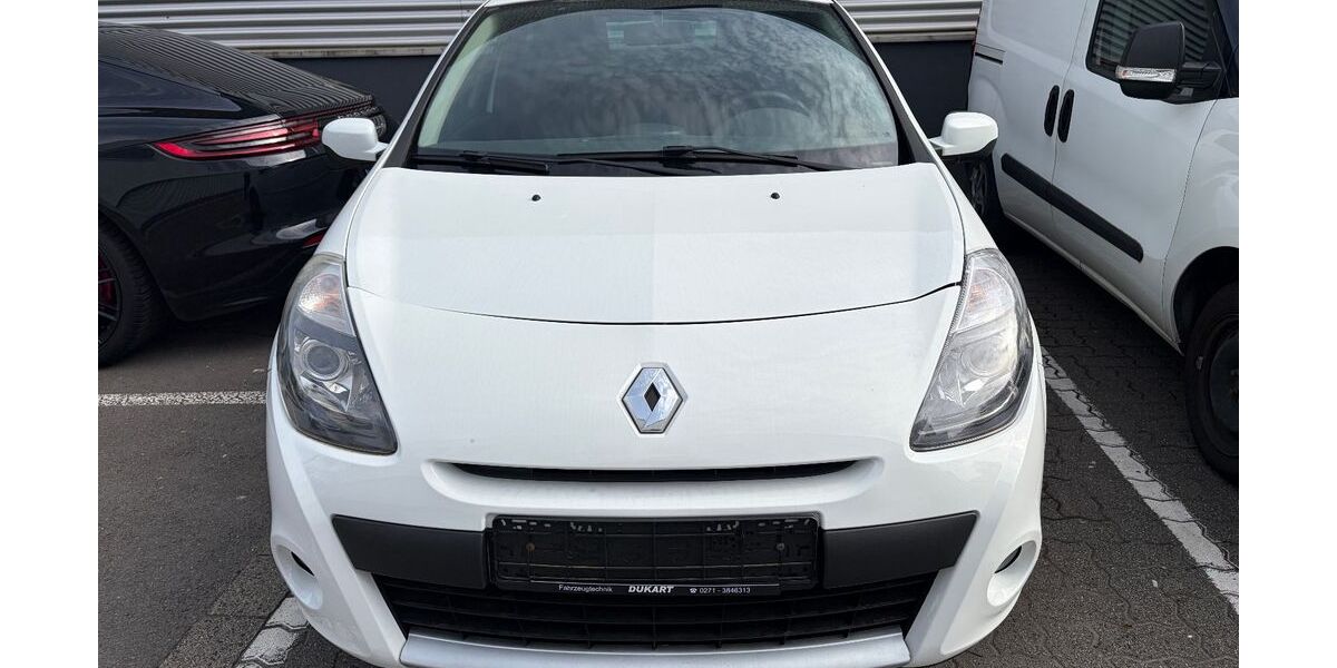 Renault Clio 152.565 km 2.800 &euro; Siegen 57078