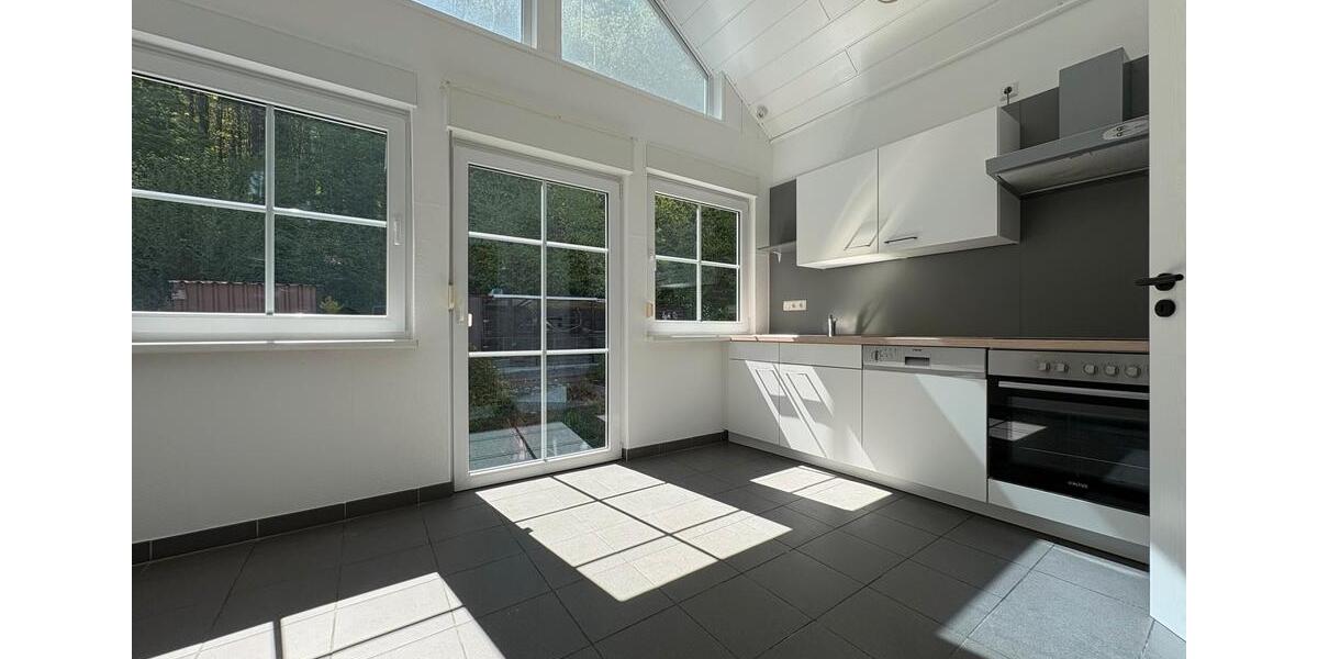 Dachgeschoßwohnung Dillenburg - 3.5 Zimmer, 94 m&sup2;, 215.000&euro; | Angebot:26402904