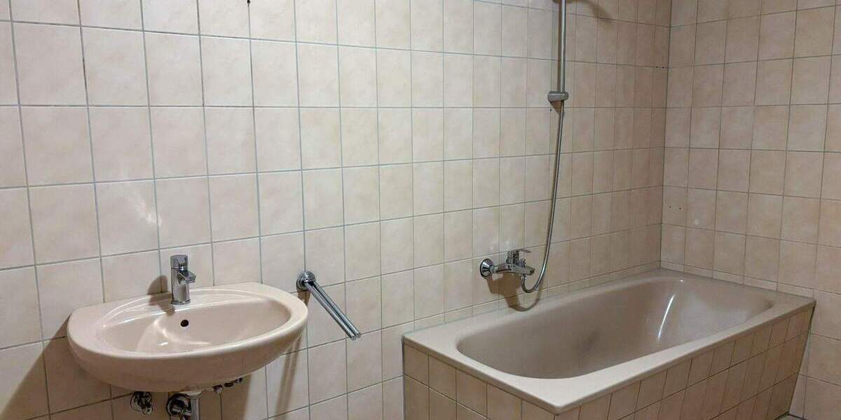 Etagenwohnung Wissen - 5 Zimmer, 110 m&sup2;, 145.000&euro; | Angebot:25738139