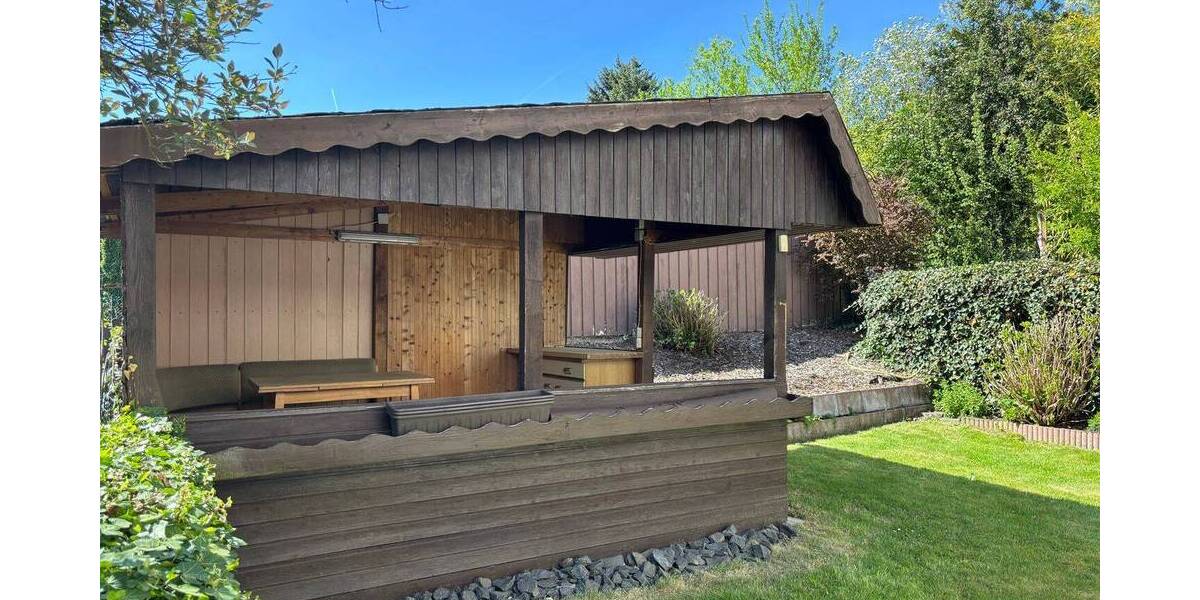 Mehrfamilienhaus, Wohnhaus Hamm/Sieg Sieg - 6 Zimmer, 214 m&sup2;, 129.000&euro; | Angebot:25691824