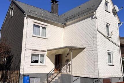 Haus Breitscheid - 5 Zimmer, 124 m&sup2;, 850&euro; | Angebot:25947837