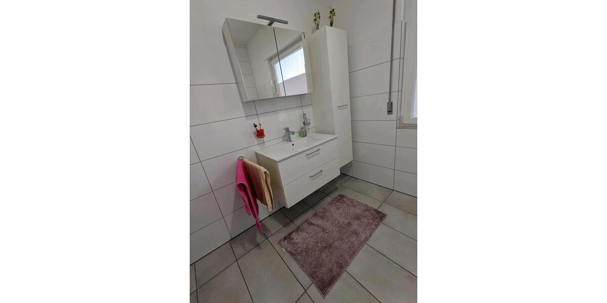 Etagenwohnung Siegen Eiserfeld - 3 Zimmer, 83 m&sup2;, 705&euro; | Angebot:25996432