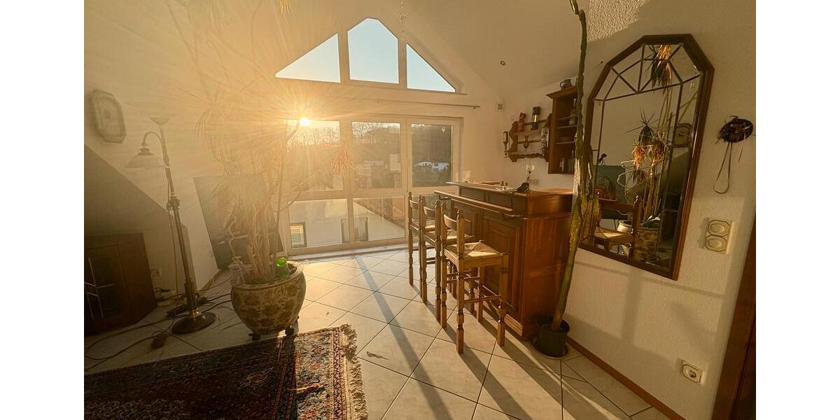 Dachgeschoßwohnung Bad Marienberg (Westerwald) - 3 Zimmer, 122 m&sup2;, 299.000&euro; | Angebot:25394308