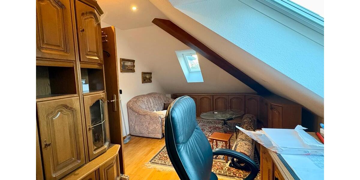 Dachgeschoßwohnung Bad Marienberg (Westerwald) - 3 Zimmer, 122 m&sup2;, 299.000&euro; | Angebot:25394308