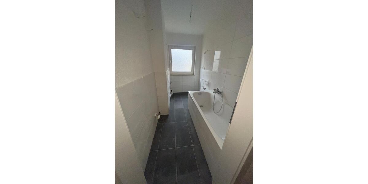 Etagenwohnung Hamm (Sieg) - 3 Zimmer, 84 m&sup2;, 1.120&euro; | Angebot:25853666