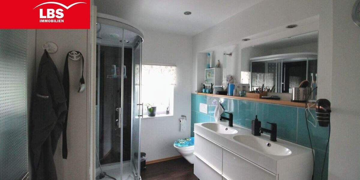 Einfamilienhaus Siegen Weidenau - 1 Zimmer, 235 m&sup2;, 495.000&euro; | Angebot:25686199