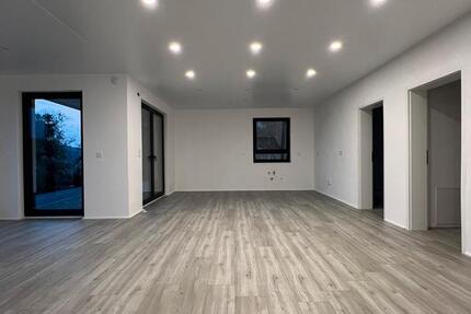 Wohnung Netphen - 3 Zimmer, 100 m&sup2;, 1.050&euro; | Angebot:25972378