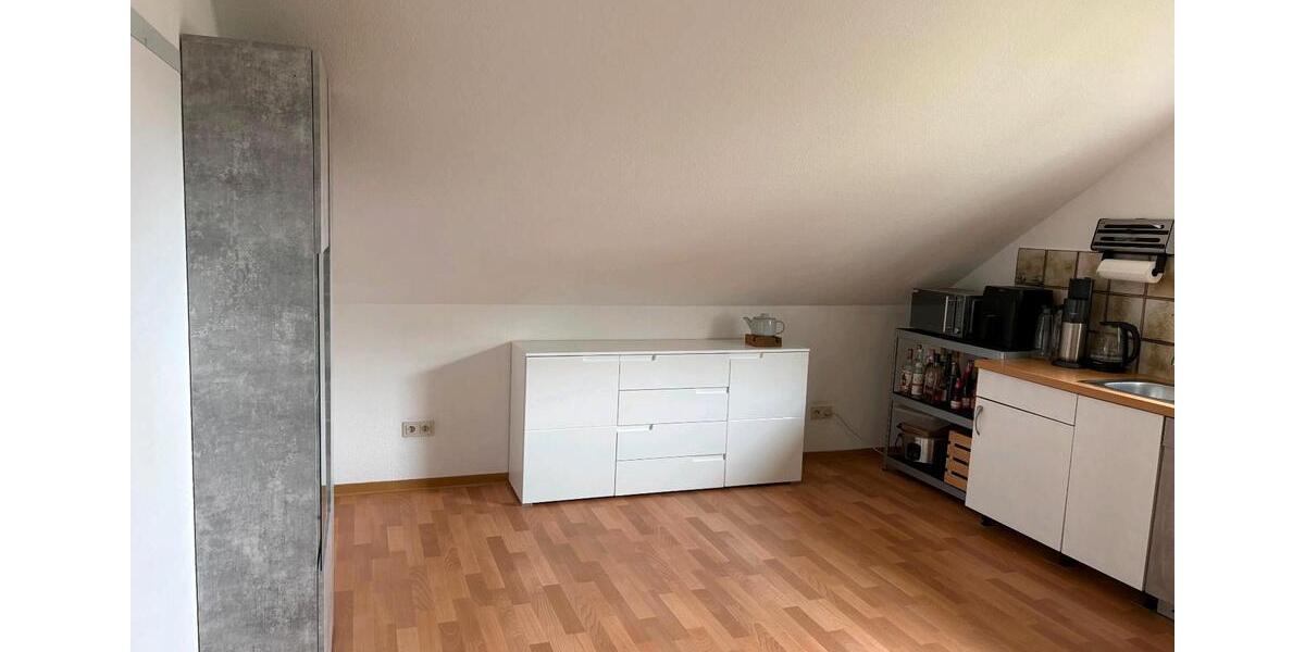 Dachgeschoßwohnung Lennestadt - 1 Zimmer, 82 m&sup2;, 750&euro; | Angebot:26664005