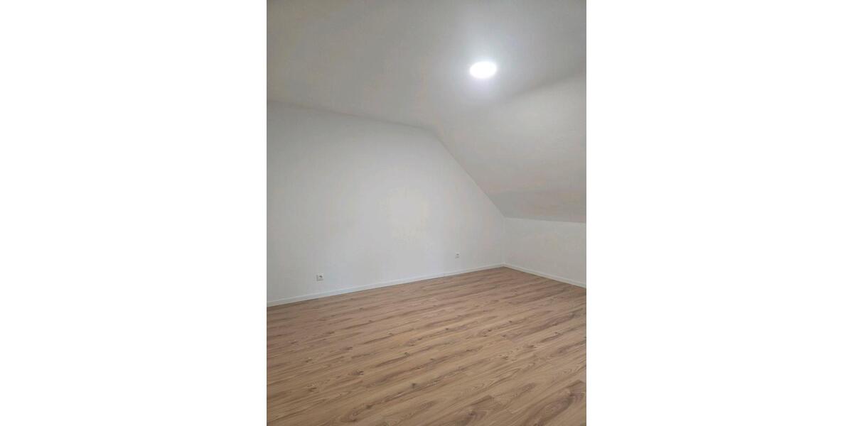 Etagenwohnung Siegen Kaan-Marienborn - 3 Zimmer, 76 m&sup2;, 660&euro; | Angebot:26613534