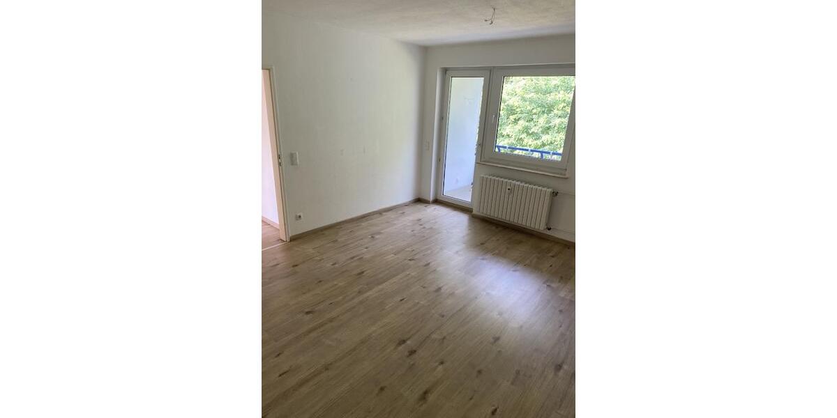 Etagenwohnung Siegen Dillnhütten - 3 Zimmer, 67 m&sup2;, 299&euro; | Angebot:25963933