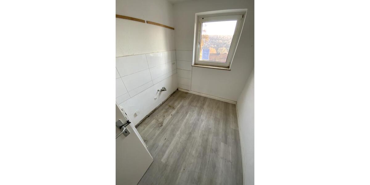 Etagenwohnung Neunkirchen - 3 Zimmer, 65 m&sup2;, 350&euro; | Angebot:24703863