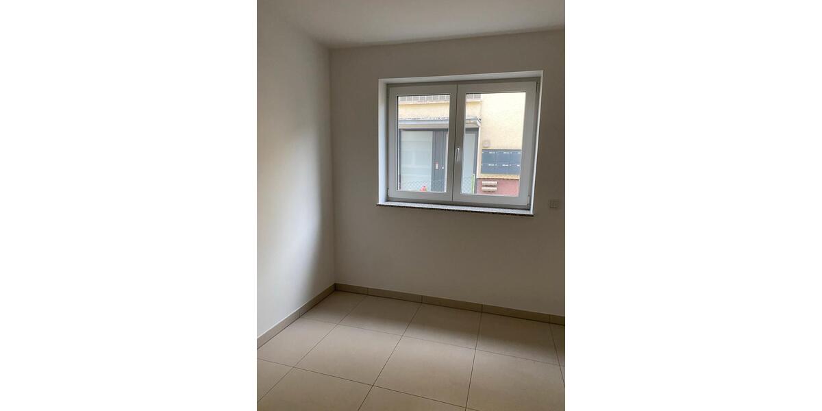 Erdgeschoßwohnung Pracht - 2 Zimmer, 70 m&sup2;, 1.300&euro; | Angebot:24984263