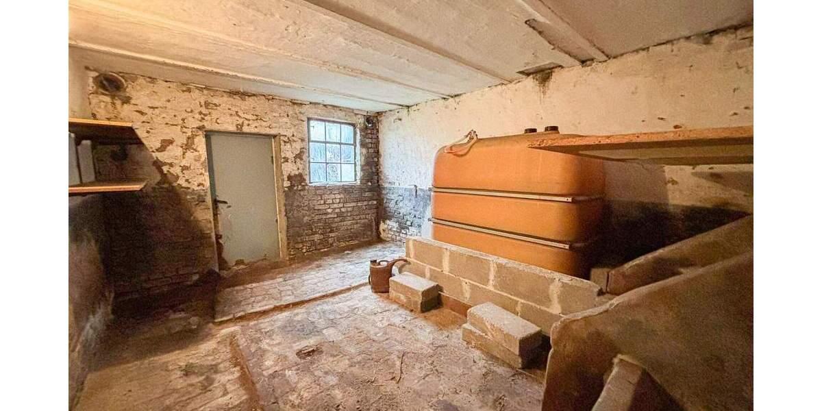 Einfamilienhaus Hamm VG - 7 Zimmer, 120 m&sup2;, 125.000&euro; | Angebot:25776417