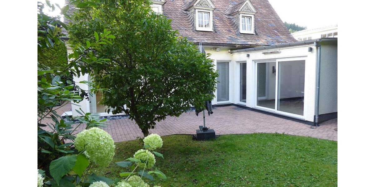 Villa Lennestadt - 6 Zimmer, 190 m&sup2;, 465.500&euro; | Angebot:26085154