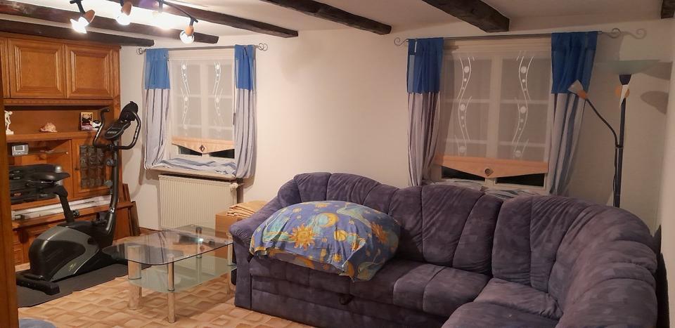 Etagenwohnung Waldbröl - 6 Zimmer, 160 m&sup2;, 1.450&euro; | Angebot:25937166