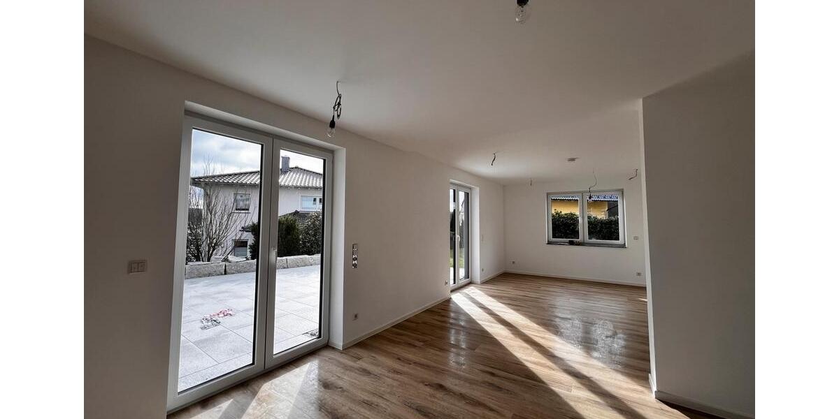 Terrassenwohnung Scheuerfeld - 3 Zimmer, 79 m&sup2;, 960&euro; | Angebot:26029666