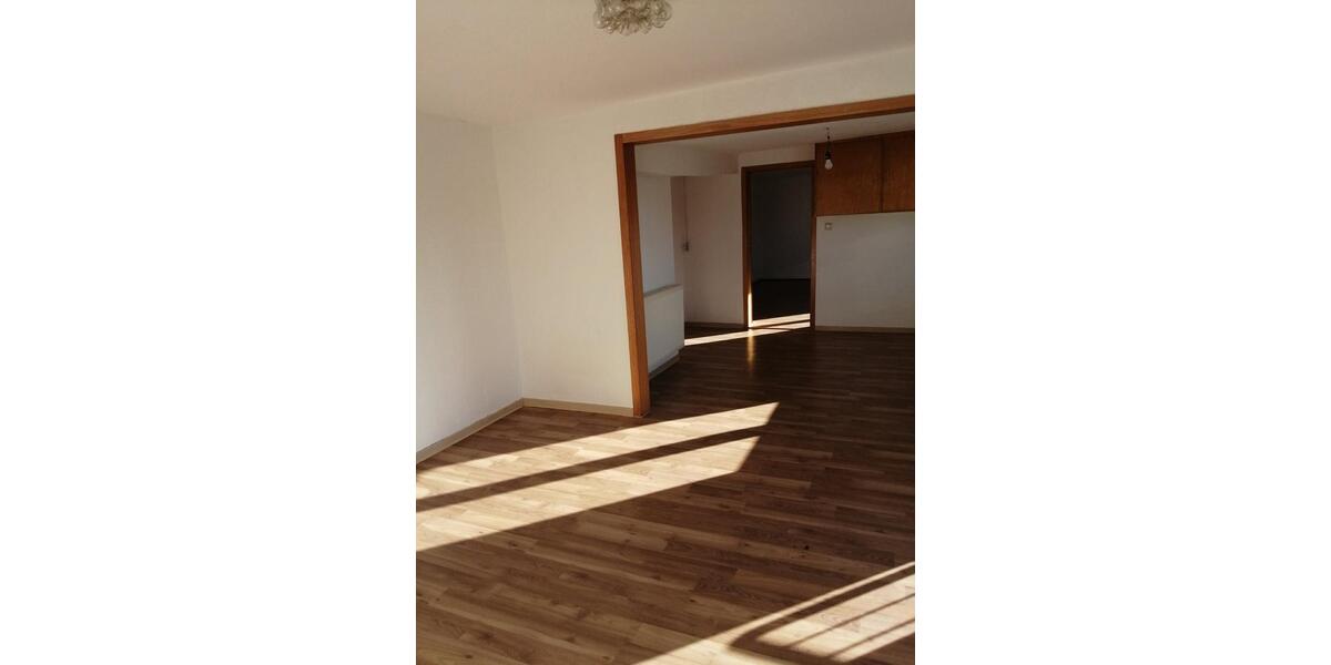 Doppelhaushälfte Malberg - 8 Zimmer, 160 m&sup2;, 145.000&euro; | Angebot:25393674