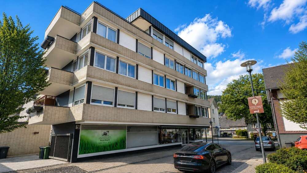 Einfamilienhaus Lennestadt - 21 Zimmer, 692 m&sup2;, 1.250.000&euro; | Angebot:27121083