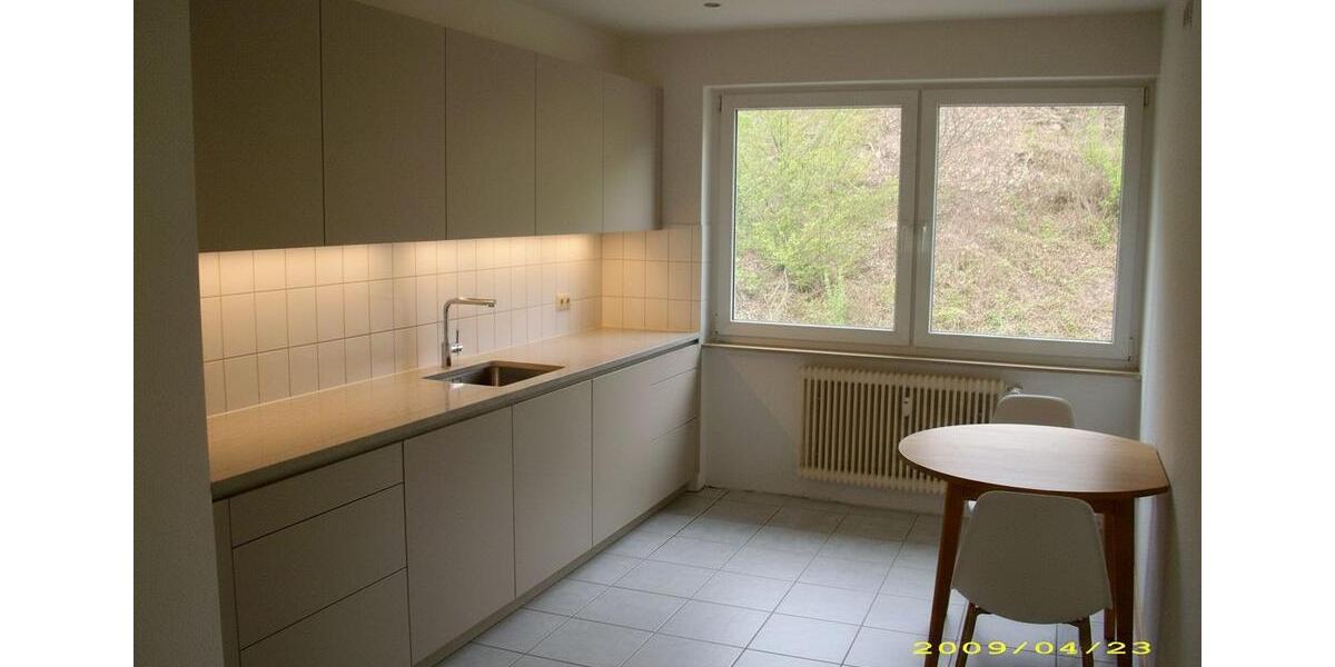 Etagenwohnung Reichshof - 2 Zimmer, 84 m&sup2;, 750&euro; | Angebot:26364315