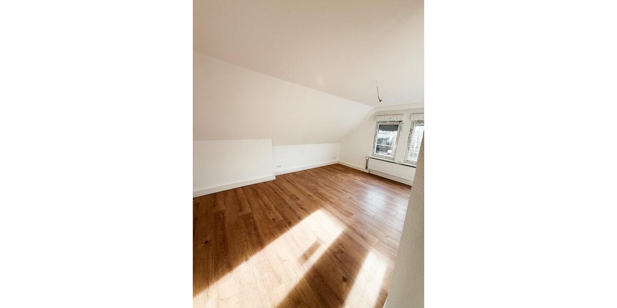 Etagenwohnung Olpe - 5 Zimmer, 130 m&sup2;, 1.400&euro; | Angebot:25852218