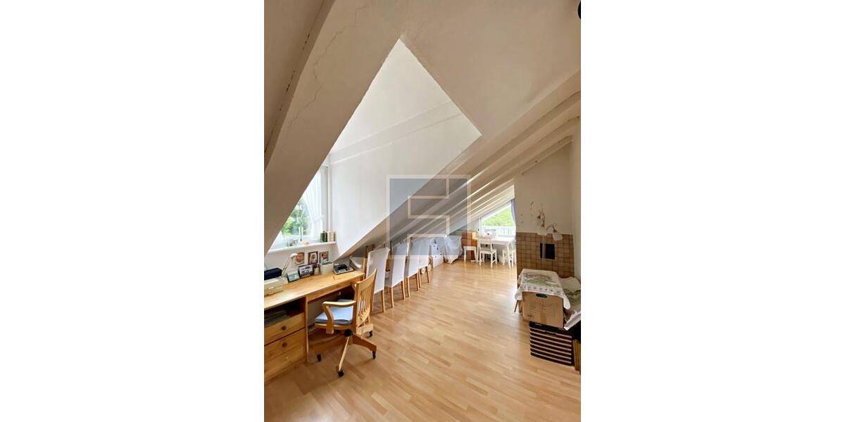 Maisonettenwohnung Siegen Dillnhütten - 7 Zimmer, 153 m&sup2;, 1.000&euro; | Angebot:26670500