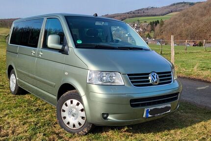 VW T5 Multivan 303.700 km 9.999 &euro; Kreuztal 57223