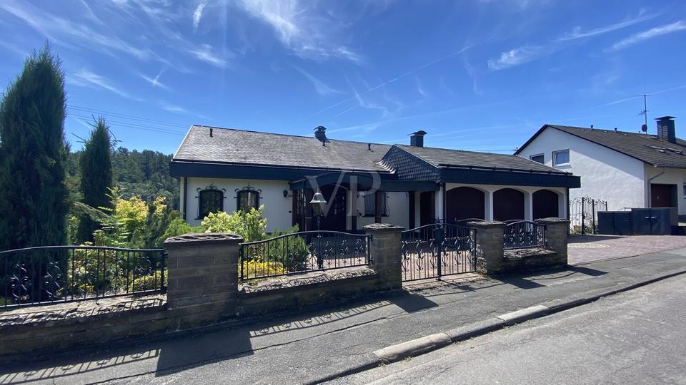 Einfamilienhaus Netphen - 7 Zimmer, 197 m&sup2;, 1.600&euro; | Angebot:25765235