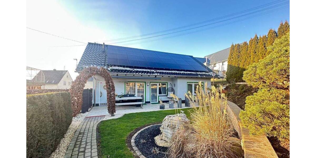 Einfamilienhaus Betzdorf-Gebhardshain VG Gebhardshain VG - 9 Zimmer, 182 m&sup2;, 399.000&euro; | Angebot:25776438