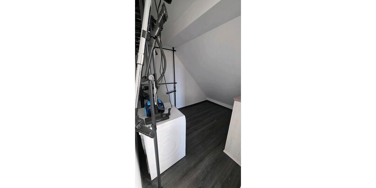 Dachgeschoßwohnung Siegen Kaan-Marienborn - 2 Zimmer, 76 m&sup2;, 900&euro; | Angebot:26464204