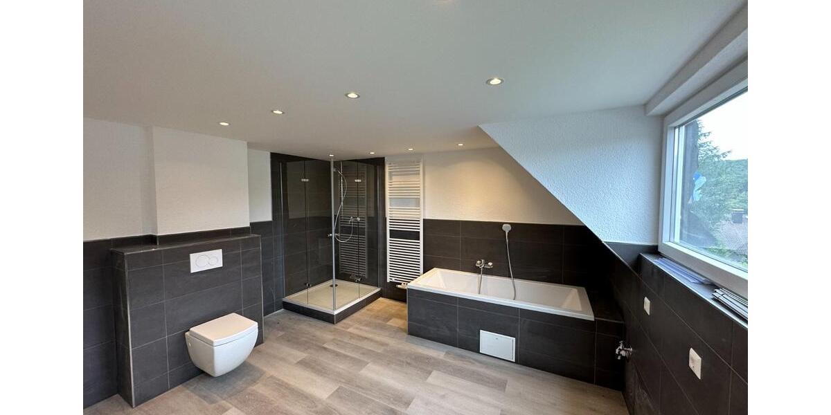 Mehrfamilienhaus, Wohnhaus Freudenberg - 10 Zimmer, 319 m&sup2;, 549.000&euro; | Angebot:24688458