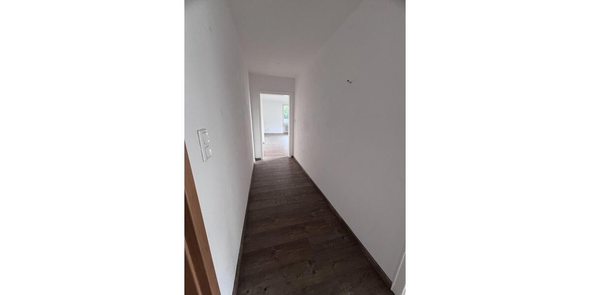 Etagenwohnung Siegen - 5 Zimmer, 111 m&sup2;, 1.150&euro; | Angebot:26020529