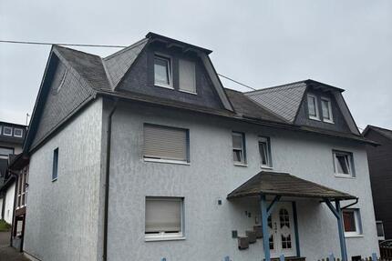 Wohnung Wilnsdorf - 4 Zimmer, 96 m&sup2;, 800&euro; | Angebot:26034963