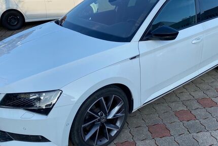 Skoda Superb 170.950 km 16.500 &euro; Scheuerfeld 57584