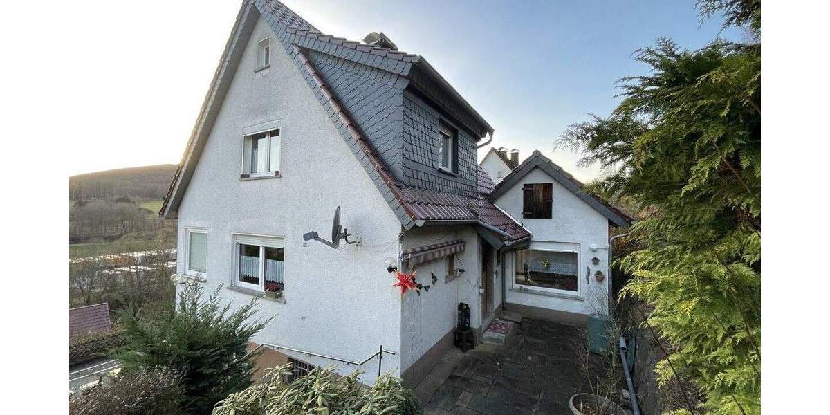 Einfamilienhaus Dietzhölztal / Ewersbach Ewersbach - 5 Zimmer, 108 m&sup2;, 149.000&euro; | Angebot:25665436