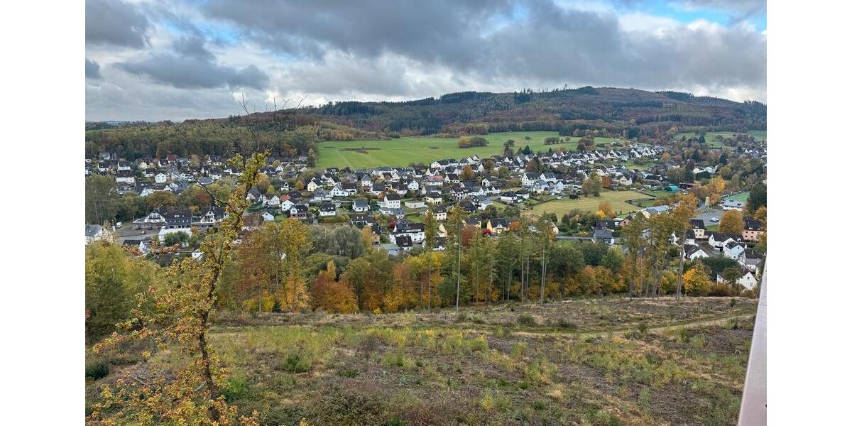 Etagenwohnung Hilchenbach - 3 Zimmer, 84 m&sup2;, 175.000&euro; | Angebot:26561310