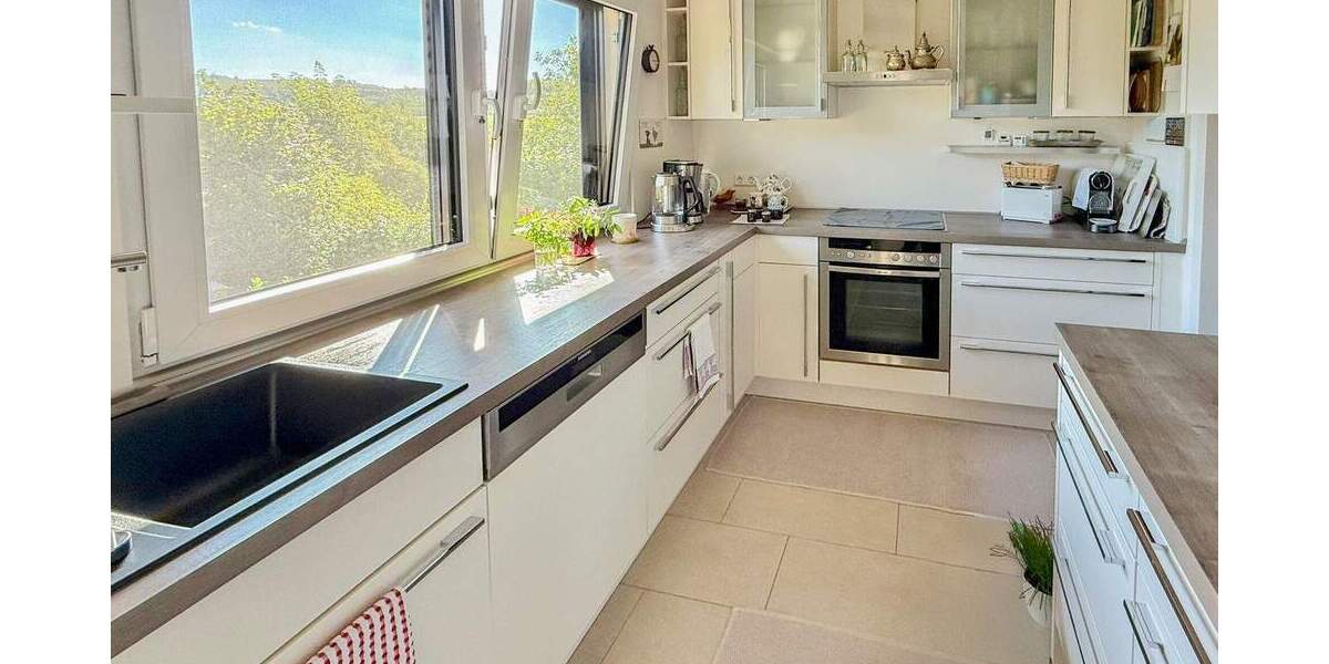 Einfamilienhaus Hachenburg - 7 Zimmer, 219 m&sup2;, 580.000&euro; | Angebot:25738118