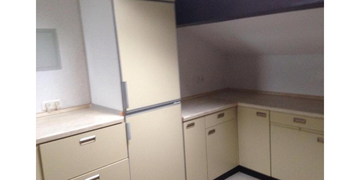 Dachgeschoßwohnung Siegen - 3 Zimmer, 105 m&sup2;, 656&euro; | Angebot:25764250