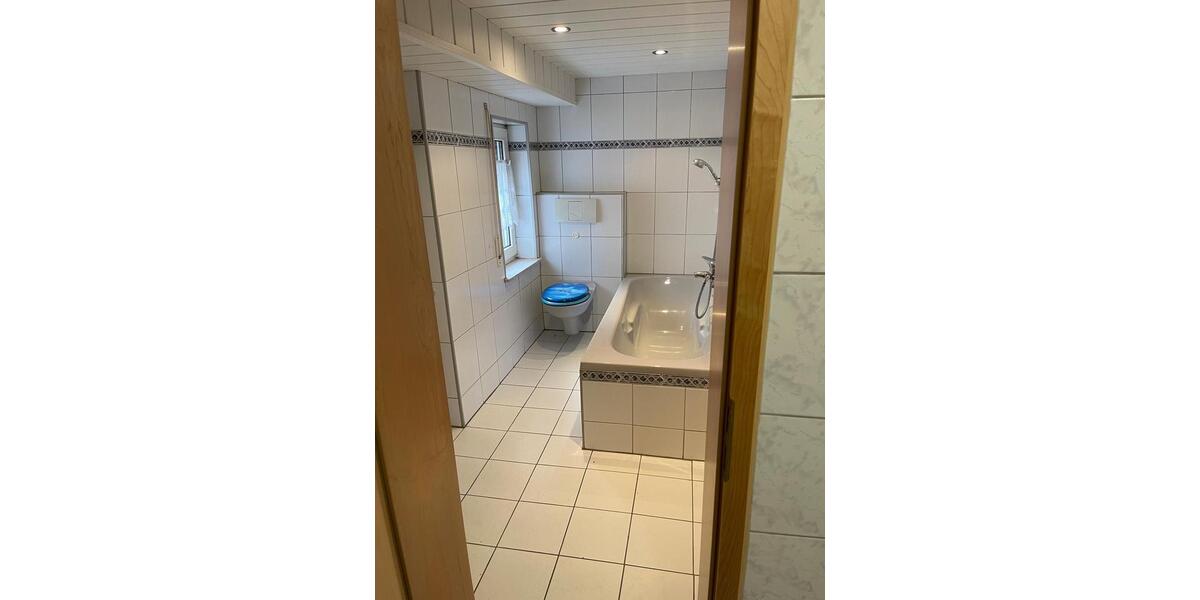 Einfamilienhaus Eschenburg - 8 Zimmer, 183 m&sup2;, 229.000&euro; | Angebot:25822346