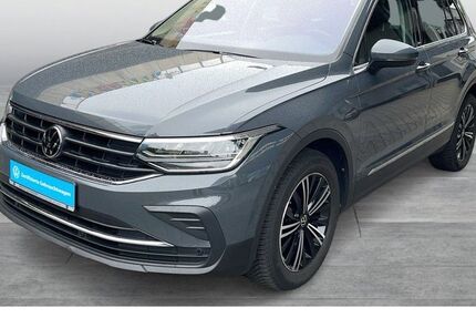 VW Tiguan 66.900 km 27.450 &euro; Siegen 57076