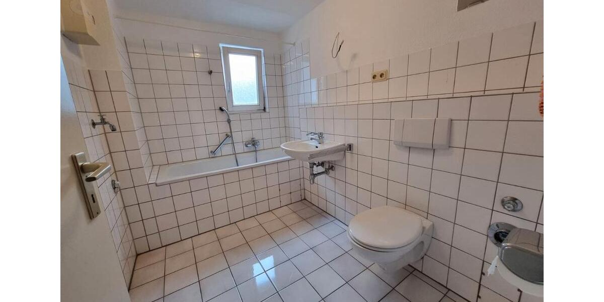 Erdgeschoßwohnung Siegen Dillnhütten - 2.5 Zimmer, 59 m&sup2;, 155.000&euro; | Angebot:26580647