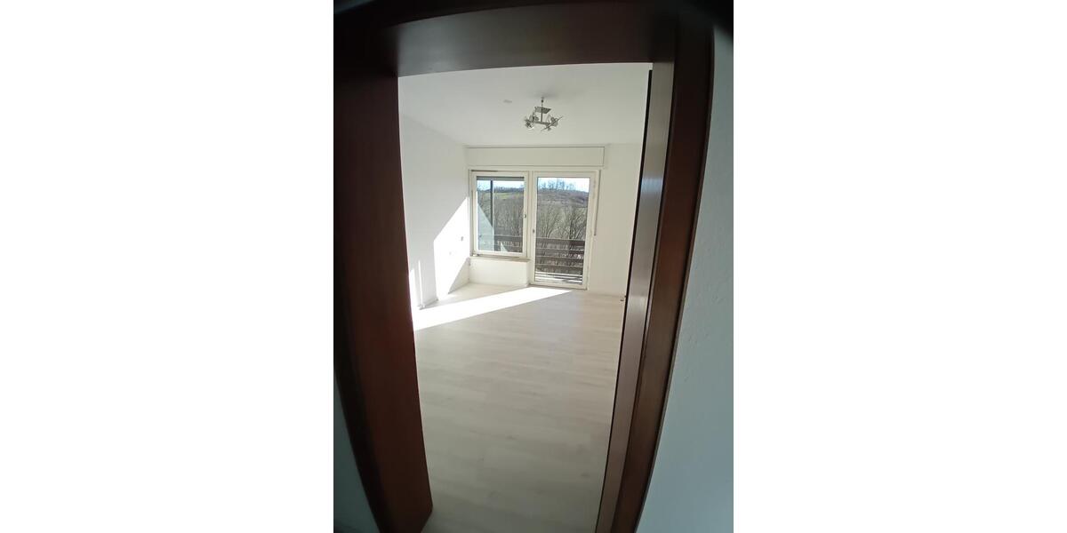 Mehrfamilienhaus, Wohnhaus Reichshof - 8 Zimmer, 206 m&sup2;, 495.000&euro; | Angebot:25436764