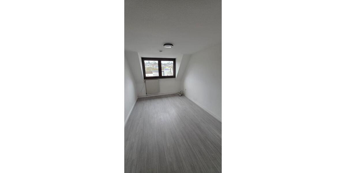 Etagenwohnung Siegen - 4 Zimmer, 85 m&sup2;, 920&euro; | Angebot:25874330