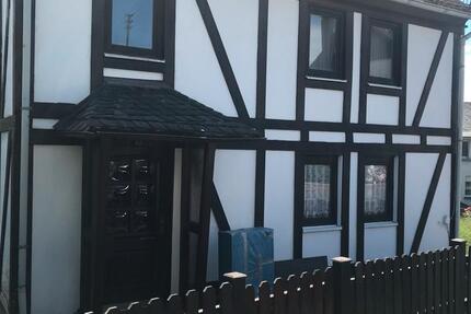 Haus Steinebach/Sieg Sieg - 7 Zimmer, 120 m&sup2;, 115.000&euro; | Angebot:25441931