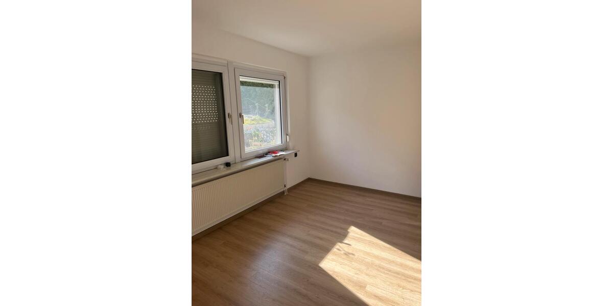 Etagenwohnung Siegen Kaan-Marienborn - 2 Zimmer, 65 m&sup2;, 580&euro; | Angebot:26481280