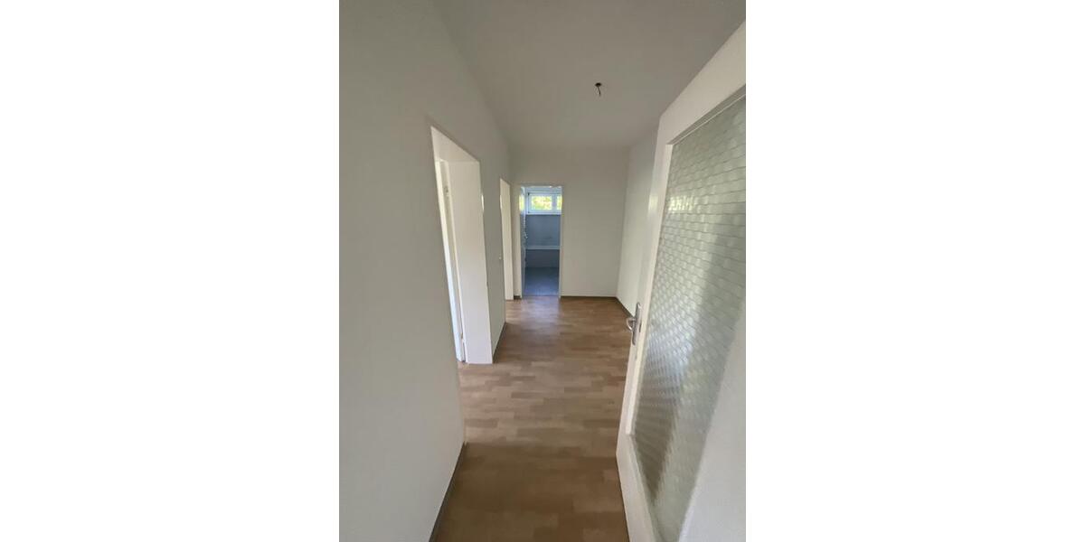 Etagenwohnung Neunkirchen - 3 Zimmer, 74 m&sup2;, 350&euro; | Angebot:22402325