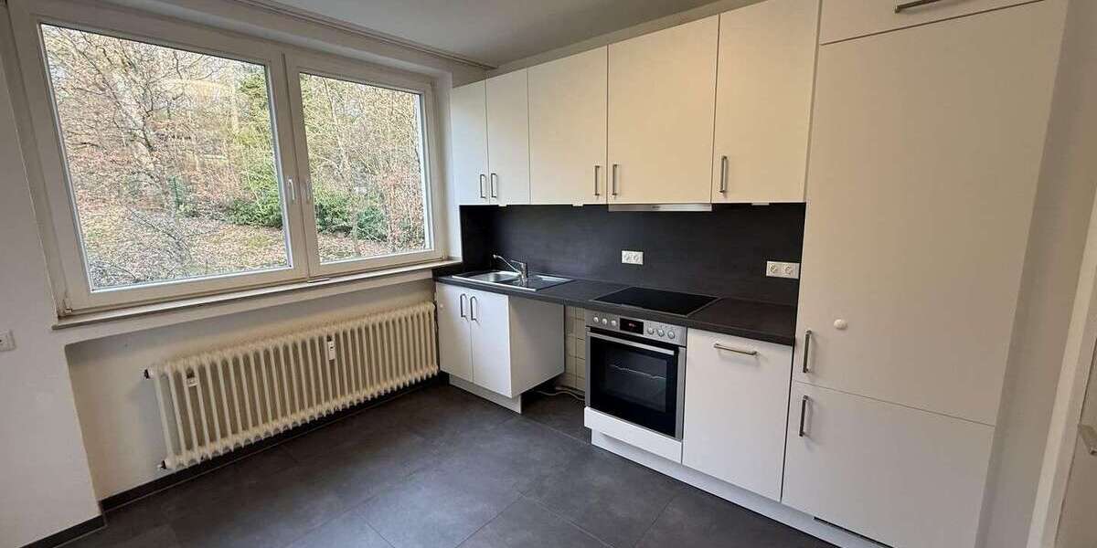 Etagenwohnung Siegen - 3 Zimmer, 96 m&sup2;, 960&euro; | Angebot:26013125