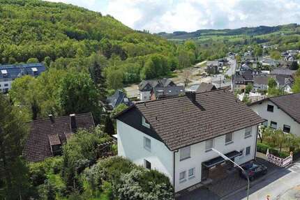 Haus Morsbach - 8 Zimmer, 232 m&sup2;, 299.000&euro; | Angebot:26976794